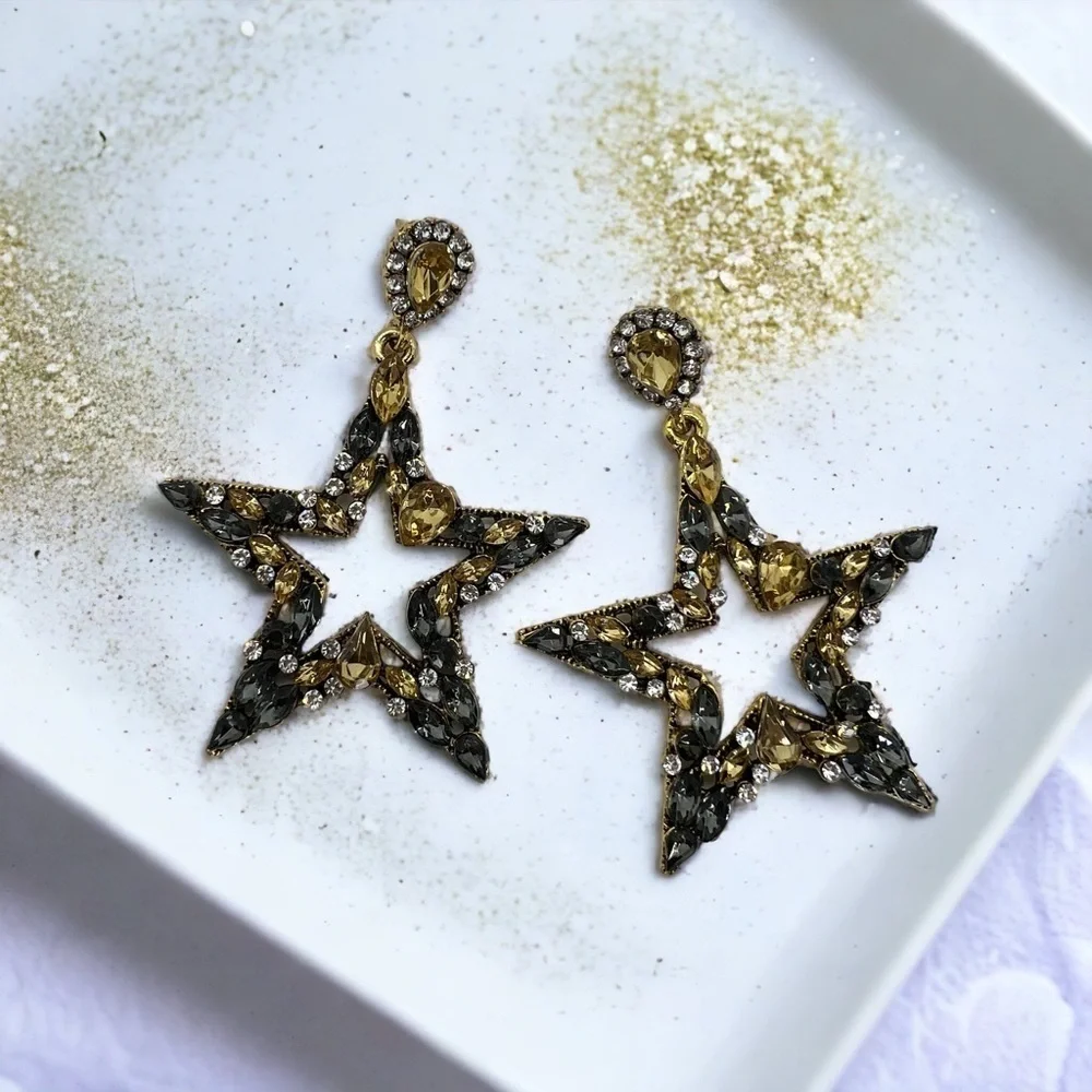 Starry Chic: Dazzling Black & Gold Star Rhinestone Earrings! NWT Dangle